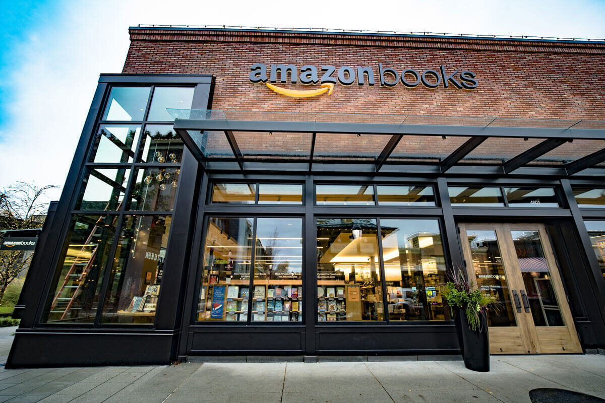 Offline Shopping, USA, Bookshop, amazon, Retail